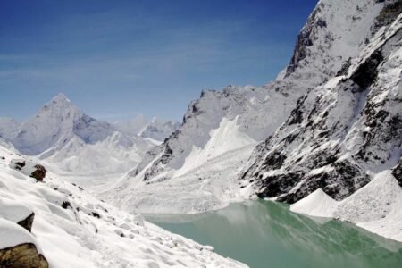 As the World Boils, a Backlash to Climate Action Gains Strength