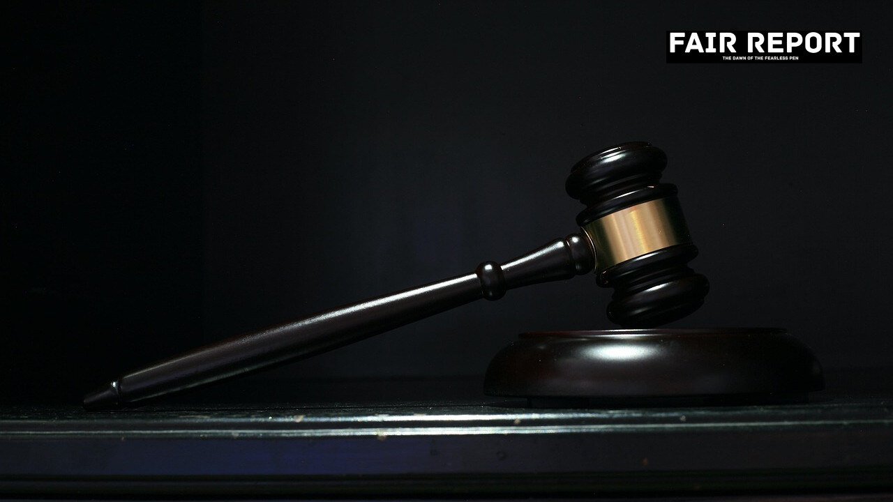 Photograph of a gavel representing the CJP leaders detention debate in Odisha
