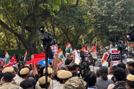 Clashes in Capital: Hundreds March Against Poll Panel Near Bangla Sahib, Demand Kumar’s Exit