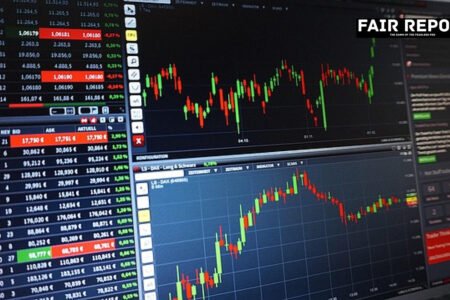 Sensex drops 352 points as IT stocks and Reliance slide